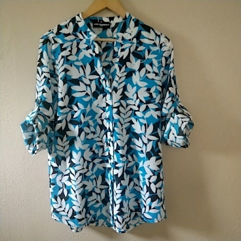 Karl Lagerfeld Top Blue & Black Floral Leaves Button Blouse, Size - Small